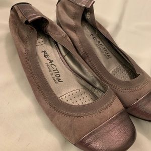 Kenneth Cole Flats
